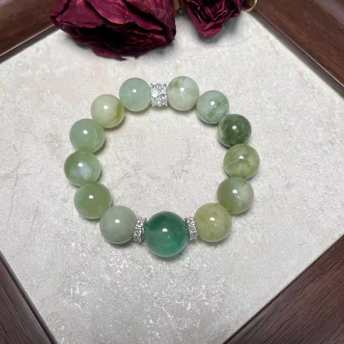 Natural Jadeite & Fluorite Crystal Healing Bracelet – Calming Green Energy