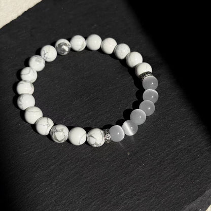 White Howlite & White Agate Healing Bracelet – For Calm, Clarity & Energy Balance