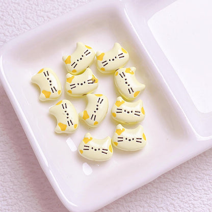 Cream Alloy Cat Head Beads, Vertical Hole Loose Beads for DIY Phone Charms, Necklaces, Pendants & Jewelry Making Supplies